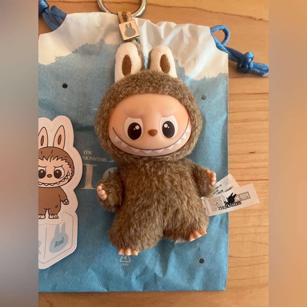 [Popmart] Pin for Love Mini Labubu & And Ampersand